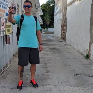 Meet your Posher, Angelo